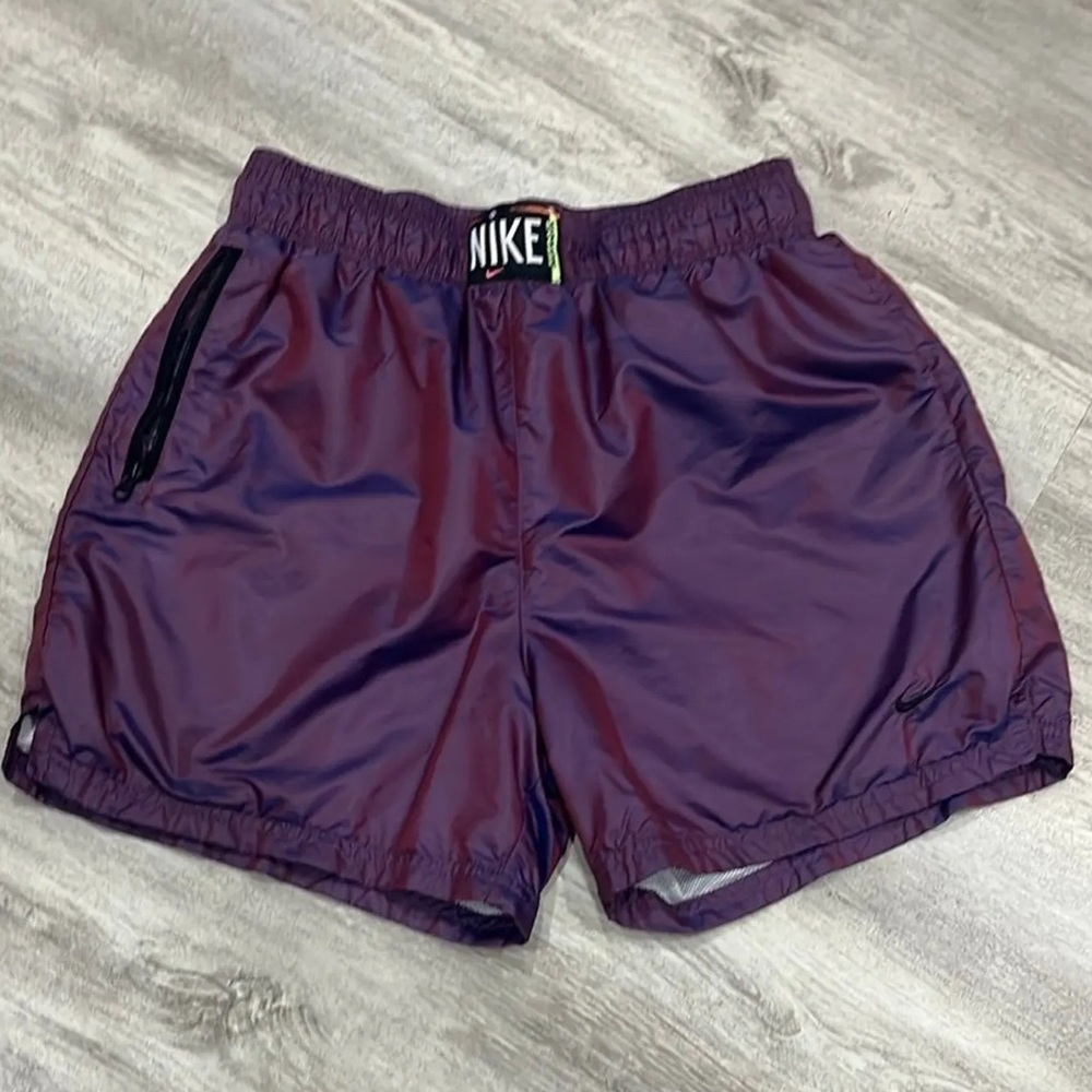 Nike Womens Iridescent Purple